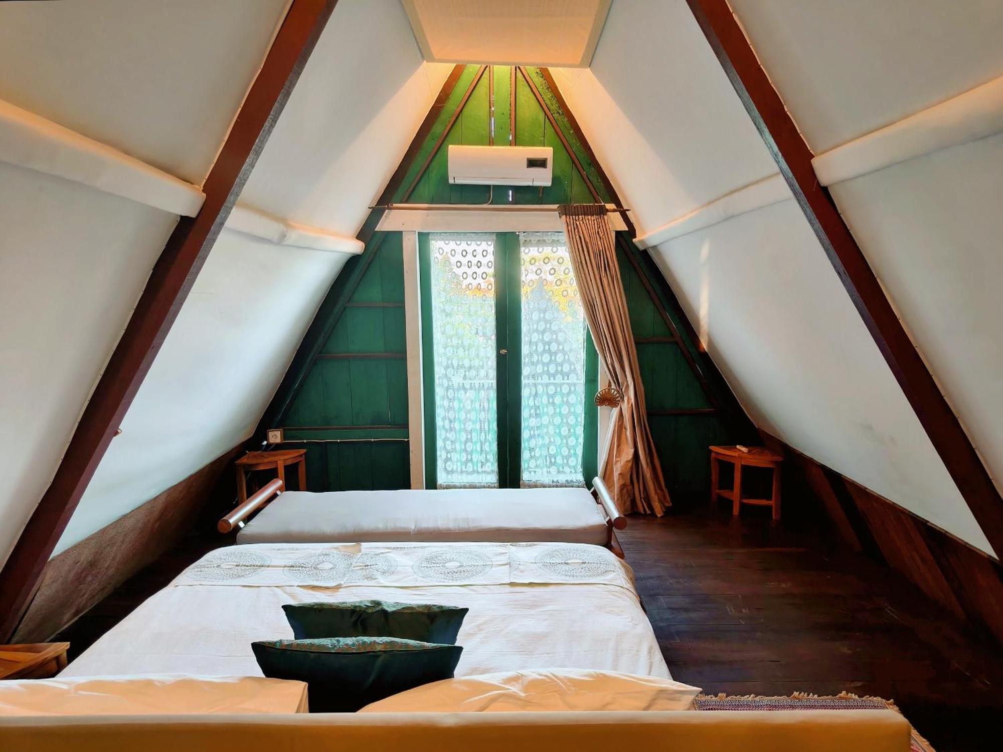 Panda Lumbung Bed & Breakfast ซานูร์ ภายนอก รูปภาพ